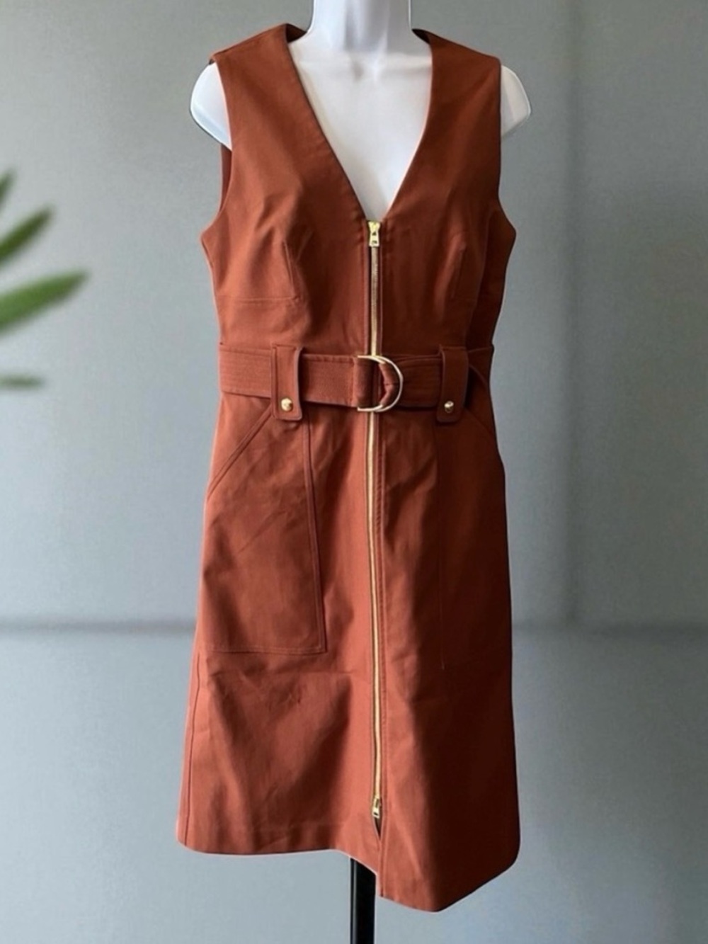 Diane von Furstenberg Zip-Front Belted Safari Dress -NWT- Size 8 - Picture 16 of 16